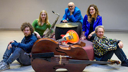Gary Brunton - Emma Rawicz - Lea Ciechelski - Benjamin Garson - Simon Goubert