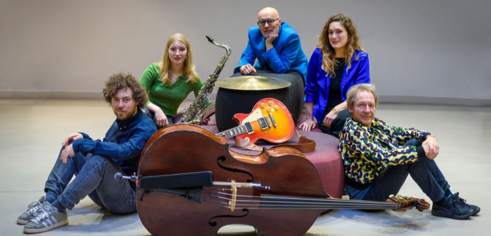 Gary Brunton - Emma Rawicz - Lea Ciechelski - Benjamin Garson - Simon Goubert